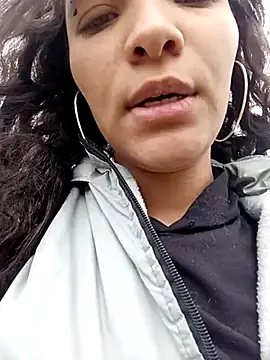 Snapshot of mia_blue01 chatting on October 5, 4:23 pm mia blue01 online show from October 5, 4:23 pm