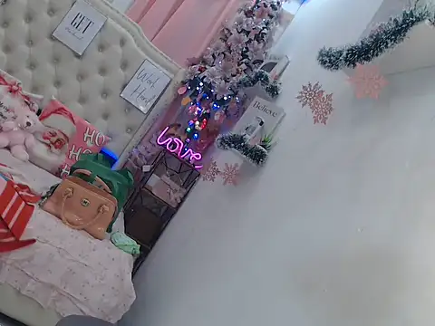 miss ning online show from December 22, 8:56 pm