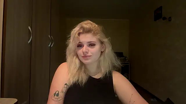 sunshinyflash online show from November 27, 7:17 pm