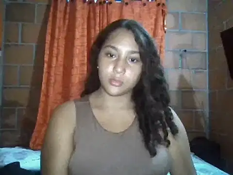 Snapshot of AnaisVelvet11 chatting on September 30, 11:09 pm AnaisVelvet11 online show from September 30, 11:09 pm