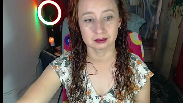 Milf Valeria online show from October 28, 2:45 pm