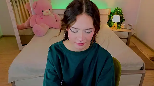 Adetta online show from November 16, 10:15 am