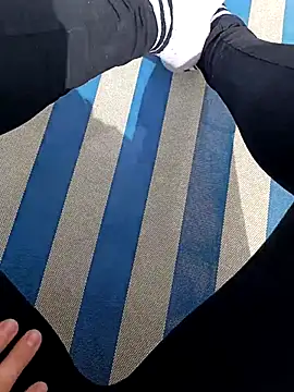 Teafeet online show from April 28, 8:40 am