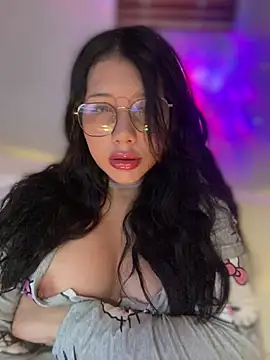 Snapshot of snow_doll chatting on October 9, 9:19 pm snow doll online show from October 9, 9:19 pm