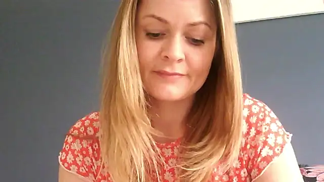 Ginger-bb online show from April 13, 6:14 am