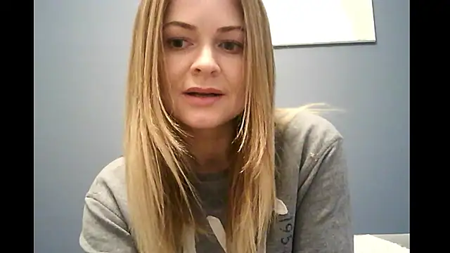 Ginger-bb online show from December 1, 8:40 am