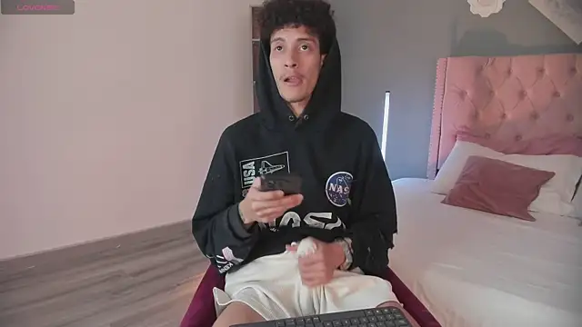 Joe And Emma online show from November 25, 3:20 am