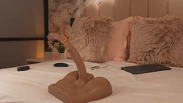 JessicaMason online show from April 12, 8:39 am