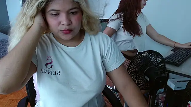 lilith cut3 online show from December 4, 6:30 pm