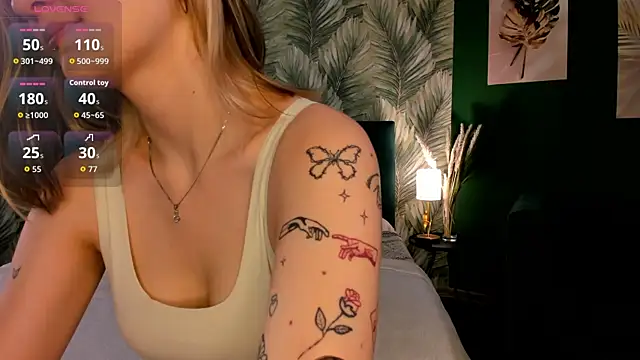 Kati Li online show from September 24, 10:47 am