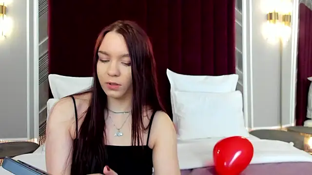 NoraHaynes online show from February 20, 3:16 am