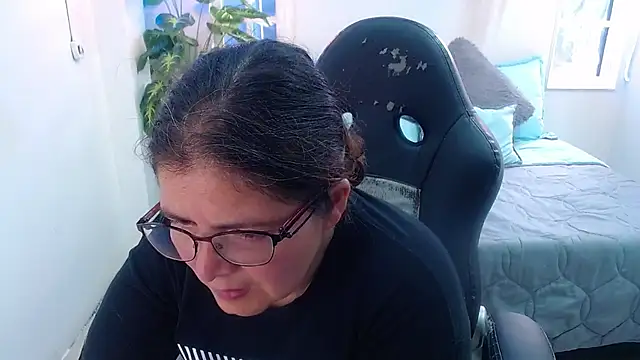 Snapshot of Linda_banks_ chatting on September 16, 7:55 pm Linda banks online show from September 16, 7:55 pm