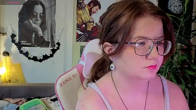 Sienna-Cow online show from November 26, 9:10 am