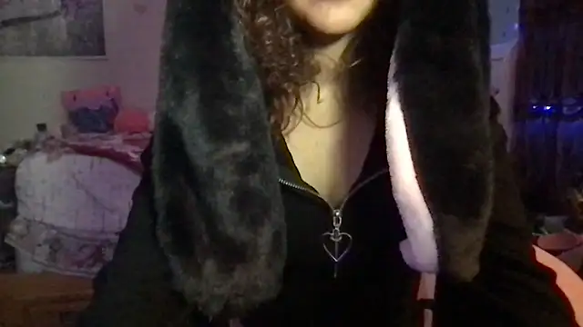 Snapshot of nekowaifuuu chatting on October 4, 4:29 am nekowaifuuu online show from October 4, 4:29 am