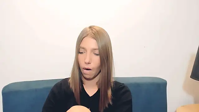 EmmaGorgeous online show from March 7, 5:53 pm