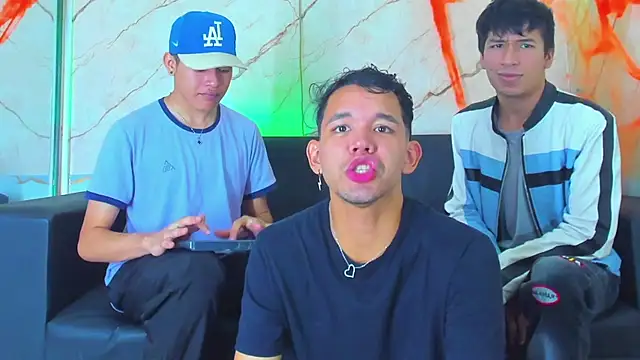 jeremytonner online show from October 30, 3:42 am