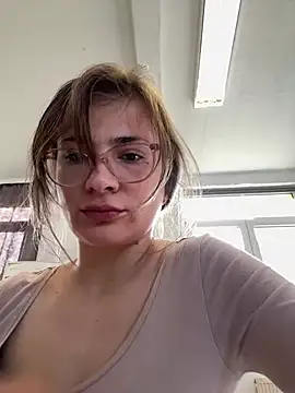 IsabellaEtha online show from April 27, 7:05 am