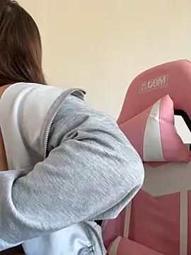 AlessiaaRuso1 online show from March 26, 4:53 pm