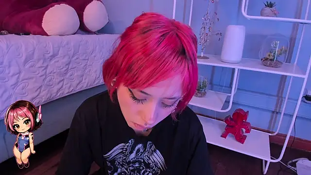 Hannahpage online show from May 28, 12:36 pm