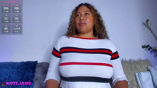 kiut lili online show from October 22, 7:41 pm