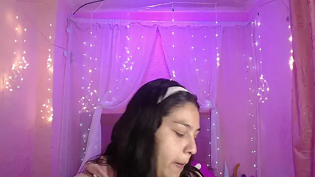 Snapshot of Aitana_200 chatting on September 29, 1:16 pm Aitana 200 online show from September 29, 1:16 pm