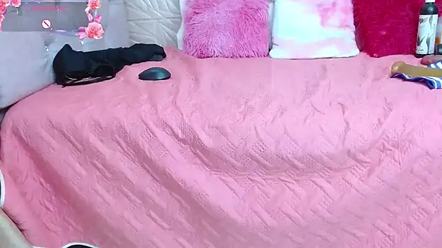 suzanhot 30 online show from March 4, 9:10 pm