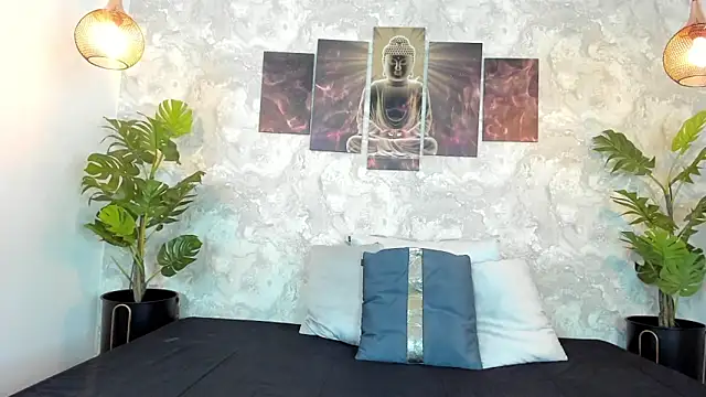 aitana baker  online show from October 28, 7:08 pm