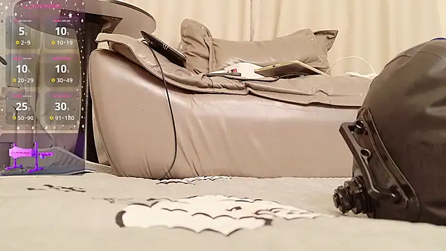 fox-yiyi online show from April 12, 11:57 am