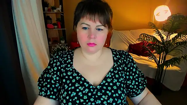 CrystaalStaar online show from March 6, 4:51 am