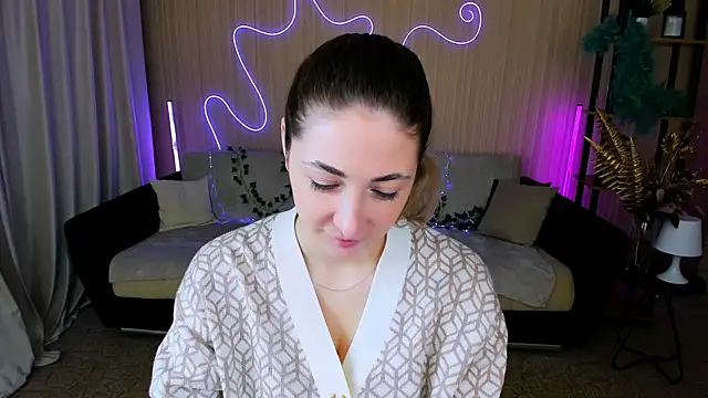 SensitiveSooul online show from September 24, 8:08 pm