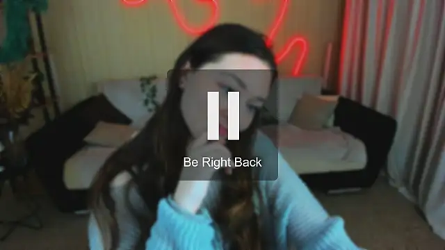 AlluringLookk online show from October 12, 4:20 pm