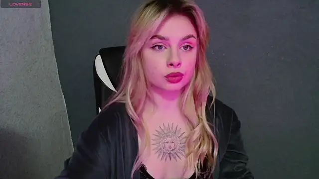 AngelicaHollywood online show from October 9, 8:13 pm