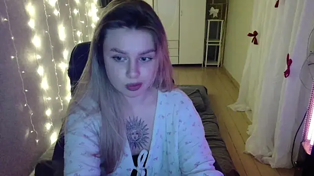 AngelicaHollywood online show from December 21, 8:24 pm