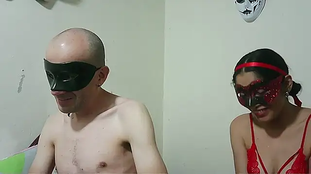 coplehot27 online show from December 3, 11:07 pm