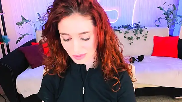 ChristinaConteeree online show from May 31, 6:09 pm