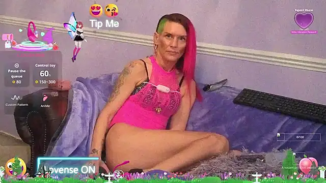 Snapshot of Jizzabella chatting on September 18, 12:58 pm Jizzabella online show from September 18, 12:58 pm