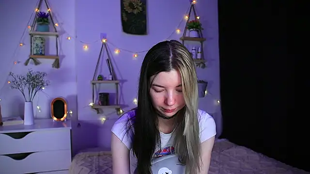 EmmieBlade online show from October 12, 9:28 pm
