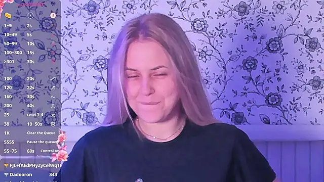 AngelAnty online show from April 3, 3:43 pm