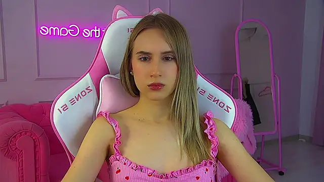 VictoriaHopsons online show from November 19, 6:19 pm