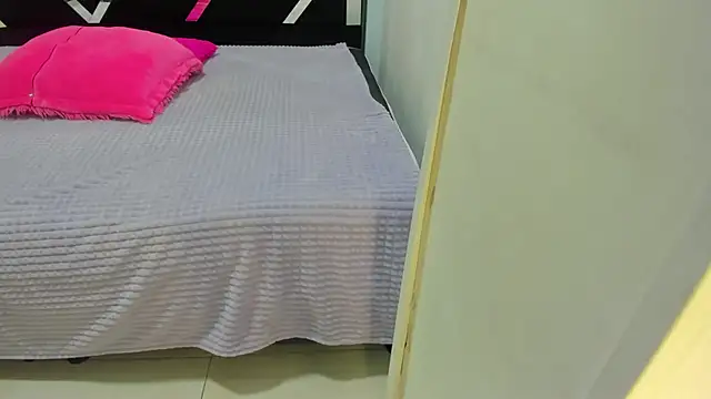 iisabella noa online show from September 30, 2:44 pm