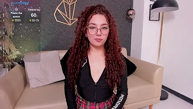 Snapshot of vane_vixen chatting on September 22, 7:56 pm vane vixen online show from September 22, 7:56 pm