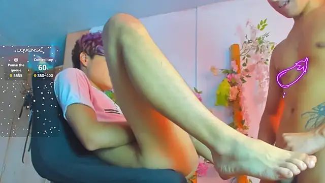 Snapshot of spicy_adonhis chatting on October 4, 5:28 pm spicy adonhis online show from October 4, 5:28 pm