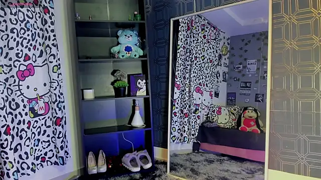 Snapshot of thania_777 chatting on October 28, 4:18 am thania 777 online show from October 28, 4:18 am