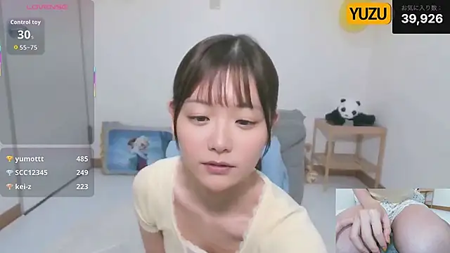 Snapshot of yuzukichi_jp chatting on September 28, 11:15 am yuzukichi jp online show from September 28, 11:15 am