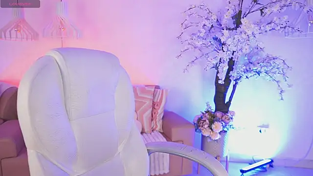 JadeSummerr online show from December 19, 11:57 am