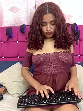 Snapshot of ladulcemary chatting on September 22, 7:45 pm ladulcemary online show from September 22, 7:45 pm