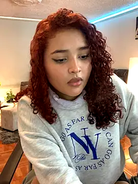 Snapshot of ladulcemary chatting on September 11, 10:10 pm ladulcemary online show from September 11, 10:10 pm