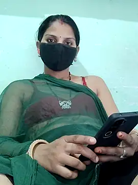 Snapshot of poojam93 chatting on September 13, 10:45 am poojam93 online show from September 13, 10:45 am