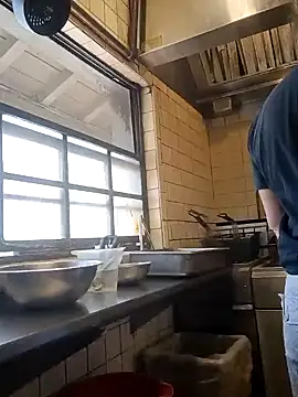 sarahkat86 online show from September 15, 5:20 pm