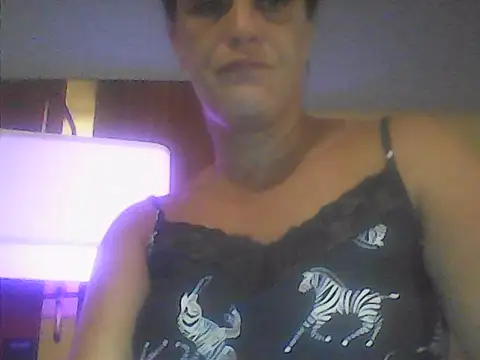 sarahkat86 online show from September 26, 1:47 am